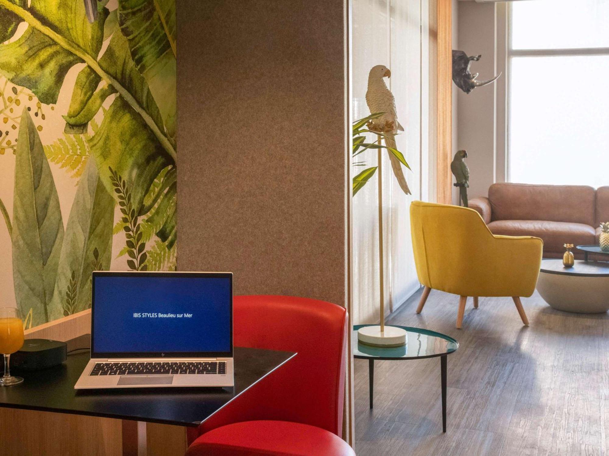 ibis Styles Beaulieu sur Mer Eksteriør bilde