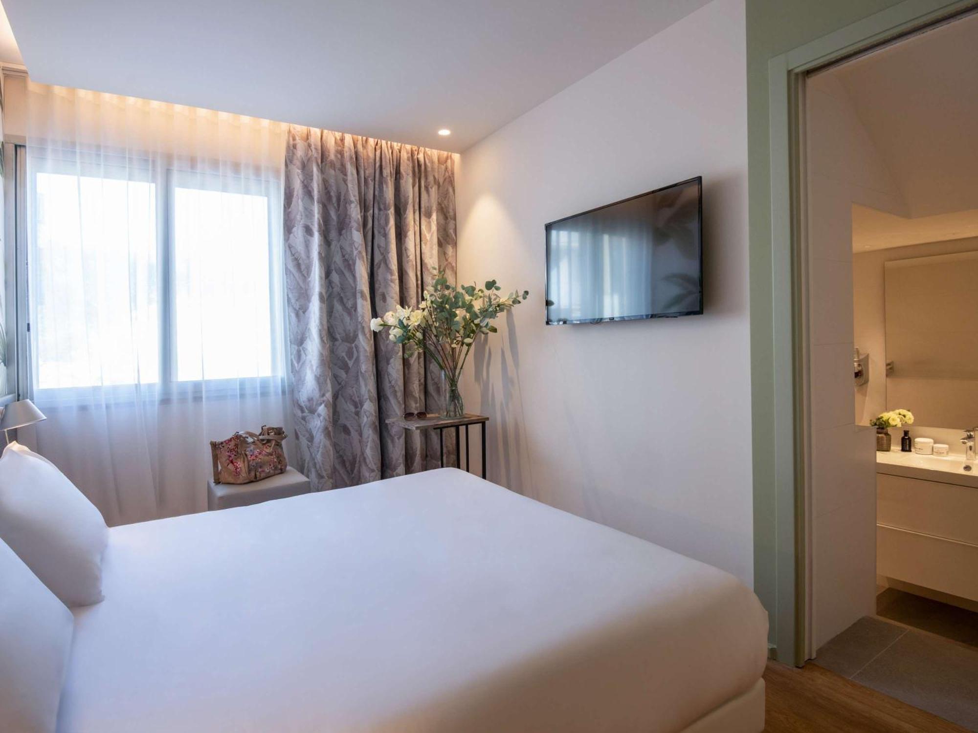 ibis Styles Beaulieu sur Mer Eksteriør bilde