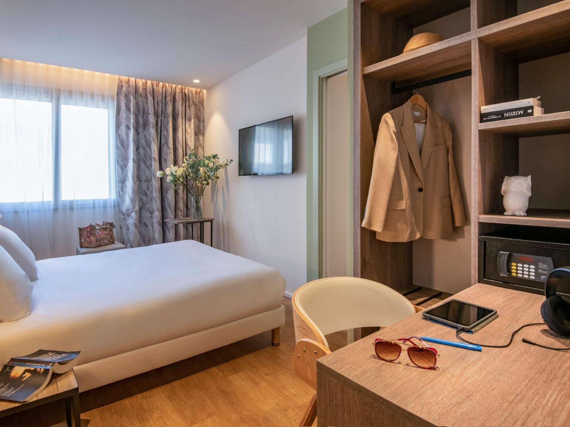 ibis Styles Beaulieu sur Mer Eksteriør bilde