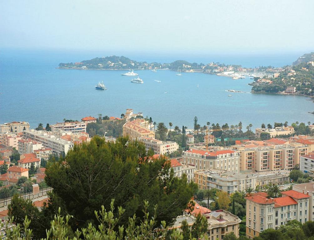 ibis Styles Beaulieu sur Mer Eksteriør bilde